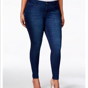 Celebrity pink skinny jeans size 14